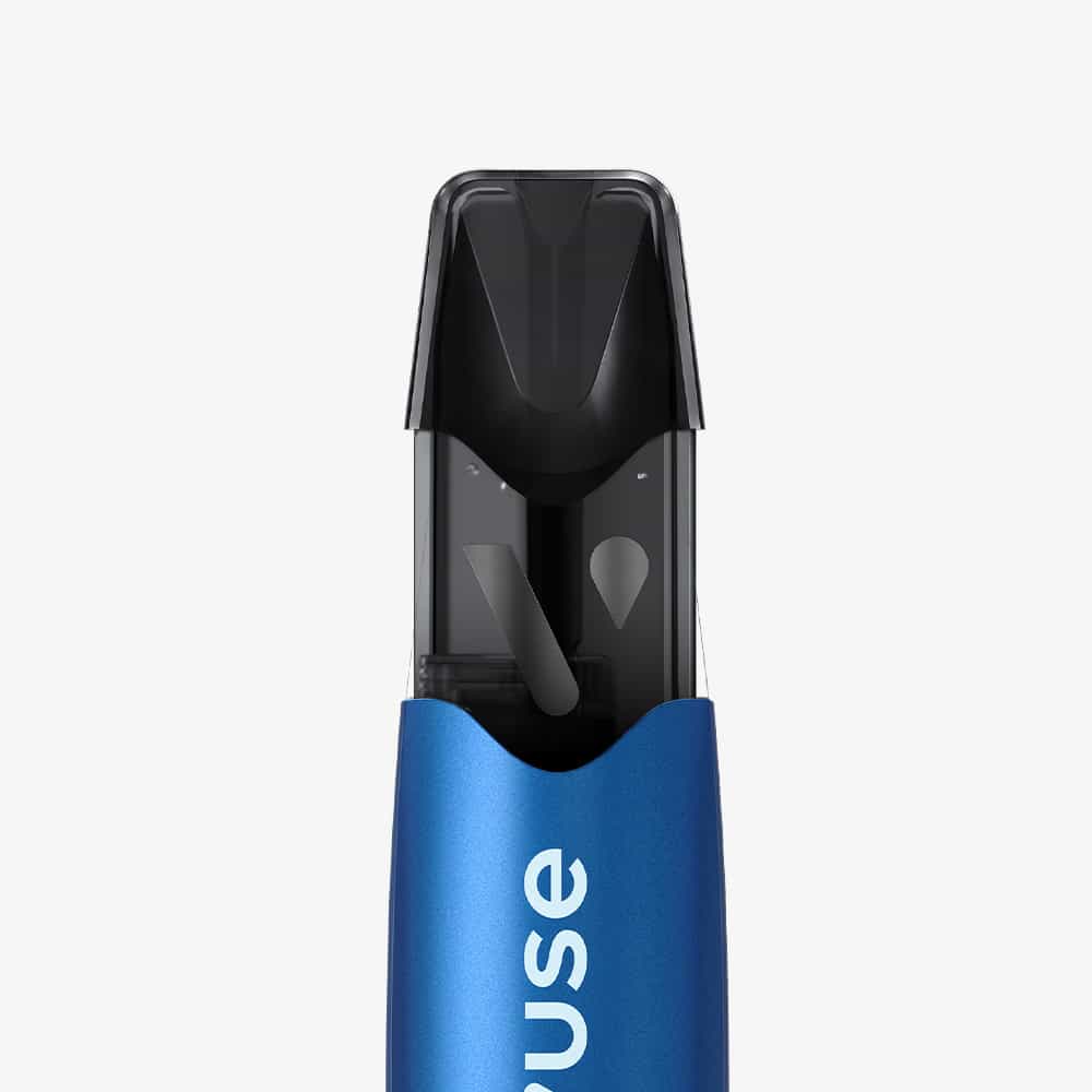 Close-up of a Vuse Pro ONE Bar Myrtille Ice cigarette électronique, featuring a blue body with "use" in white text and a black mouthpiece, displayed on a plain white background.