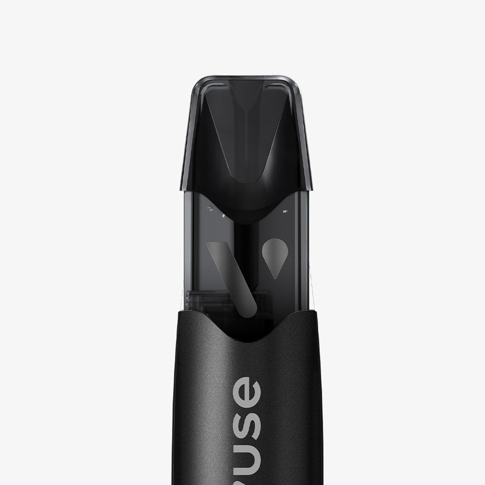 A close-up of the Recharge Gamme Classique Saveur Blend Doré, a sleek black vaping device with a transparent mouthpiece and Vuse branding. It works with capsules saveur like Blend Doré. Shown on a plain white background.