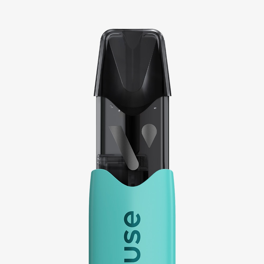 A close-up of a teal Vuse Reload 1000 Bar Saveur Menthe Ice vape pen with a transparent black mouthpiece and visible internal cartridge, featuring "use" printed vertically on the device.